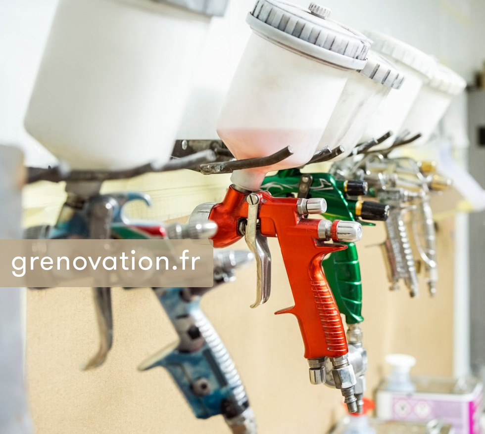 Pose de peinture au pistolet